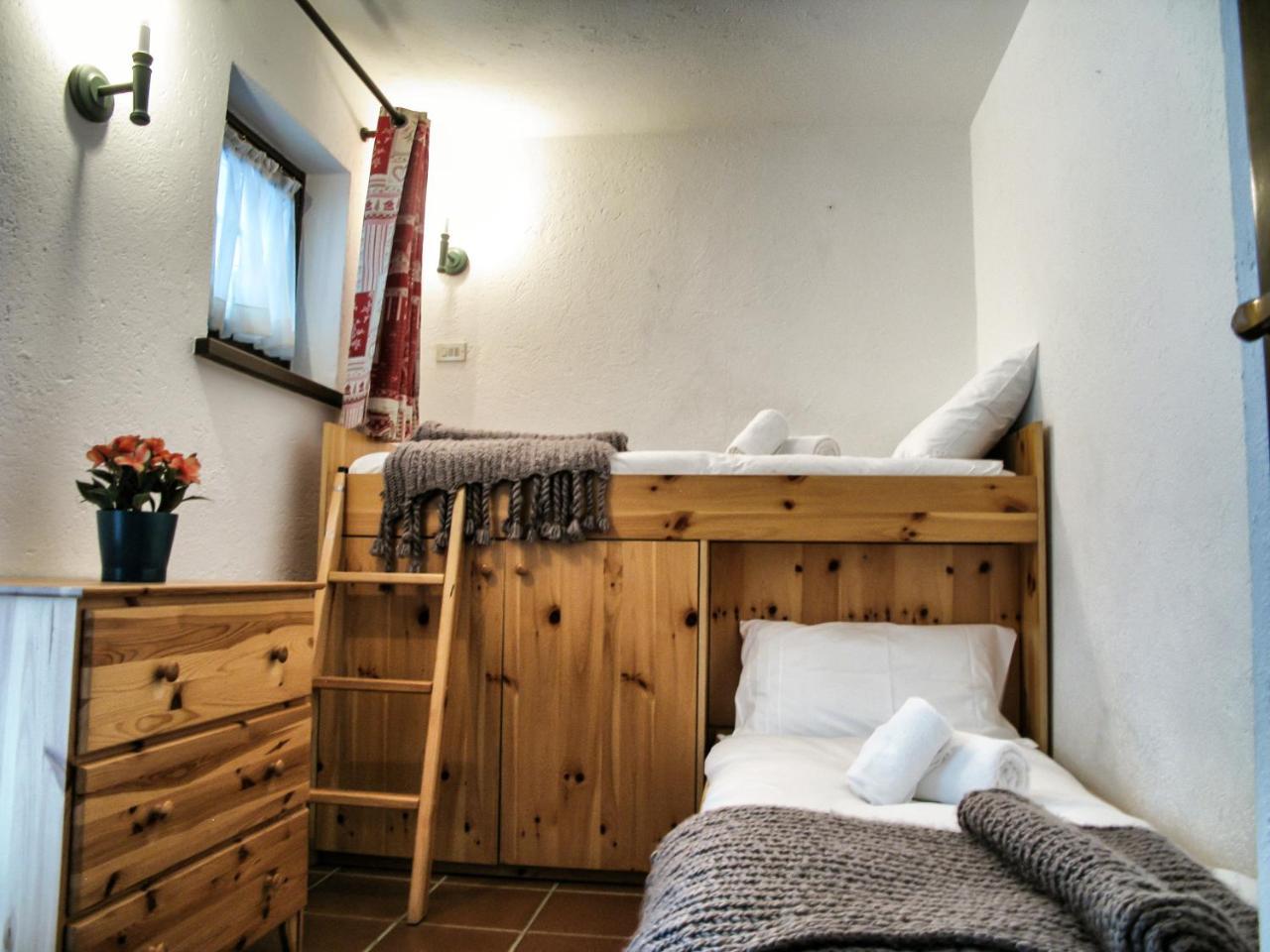 La Maison Des Guides - Trilocale A 500 Mt Dalle Piste Di Dolonne Courmayeur Exteriör bild